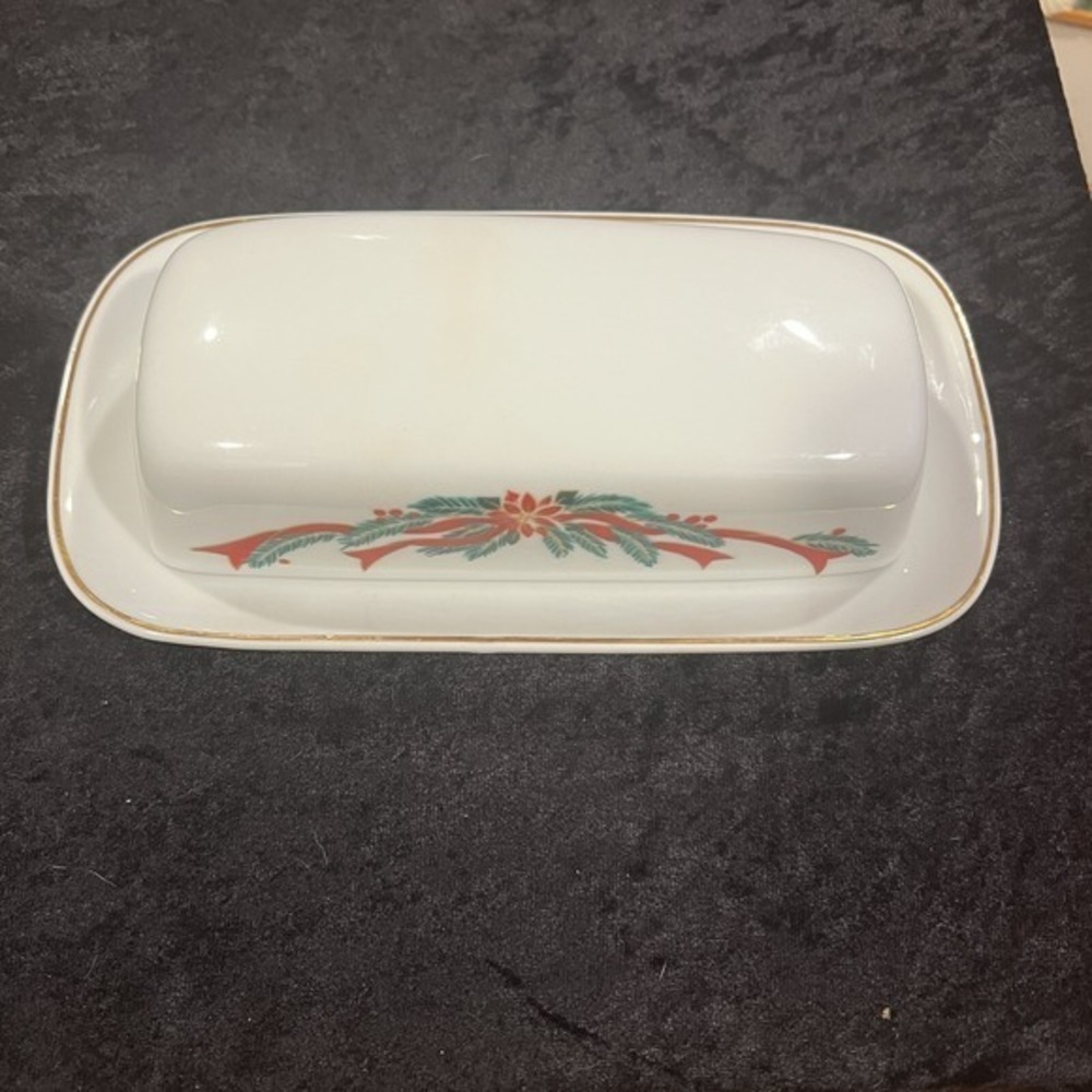 Poinsettia & Ribbons Vintage Christmas Fine China Butter Dish - Picture 3 of 5